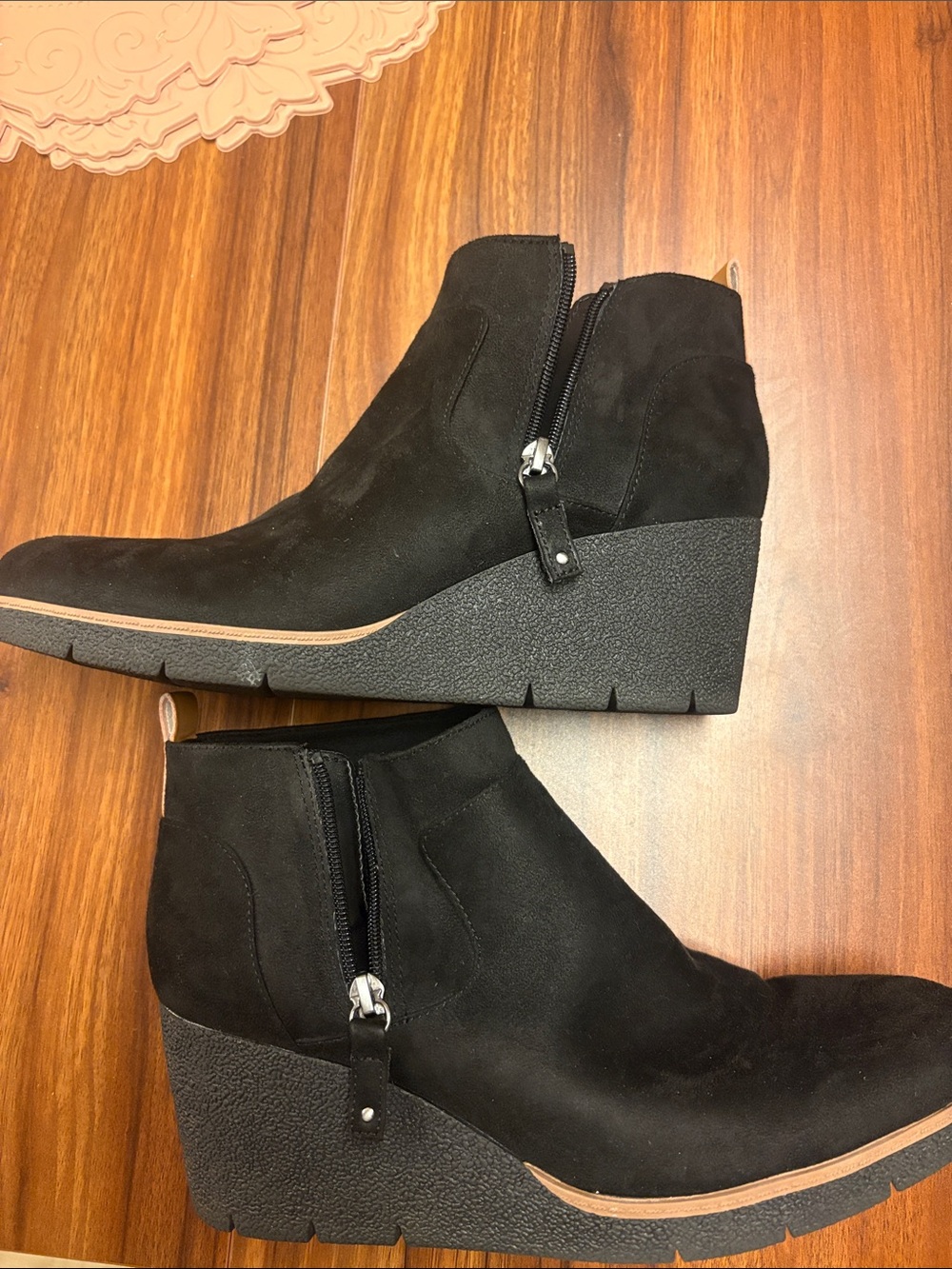 Dr. Scholl's Black Suede Wedge Ankle Booties with Zip